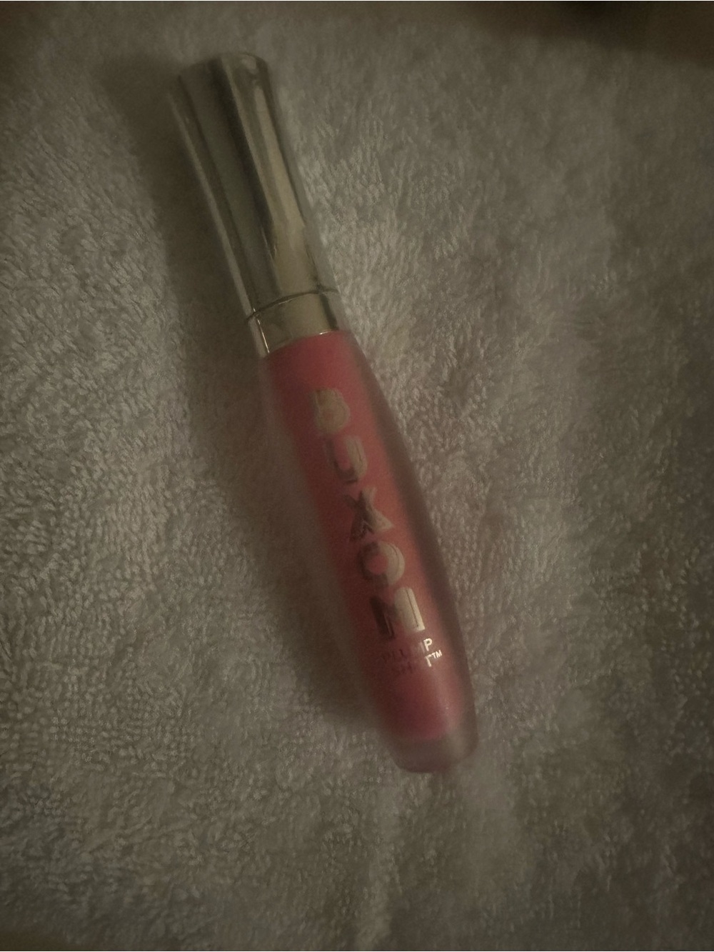 Buxom Plump Shot Glossy Lip Serum in shade Lingerie